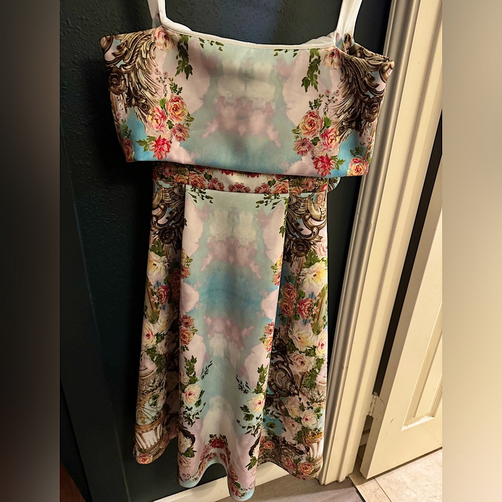 ASOS off shoulder’s flowy dress size 4